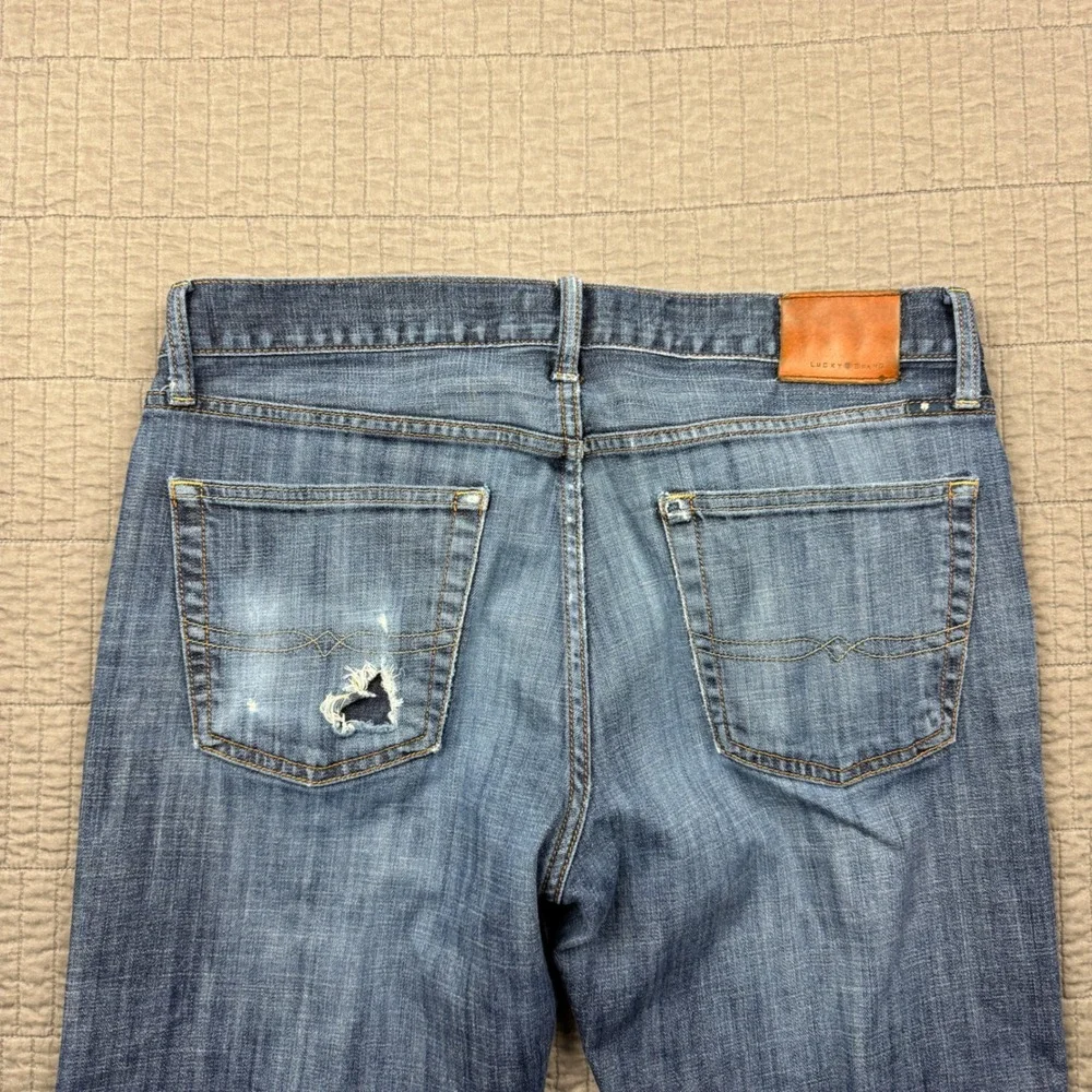 Lucky Brand 221 Original Straight Jeans Men 34x32 (36x32) Medium Wash Distressed
